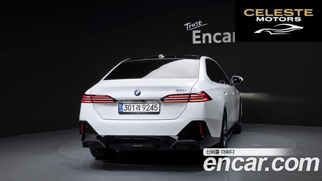 BMW Série 5 (G60) 520i M Sport 2024 — photo 4 sur 34