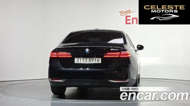 BMW Série 5 (G60) 523d 2024 — photo 4 sur 33