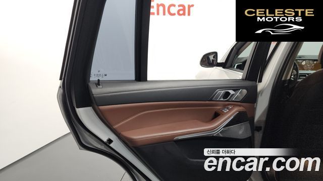 BMW X7 (G07) xDrive 40i Design Pure Excellence 7 places 2021 — photo 15 sur 35
