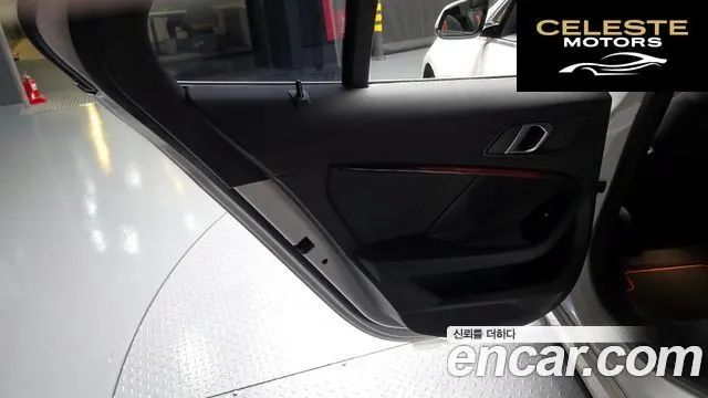 BMW Série 1 (F40) 118d Sport 2020 — photo 15 sur 30