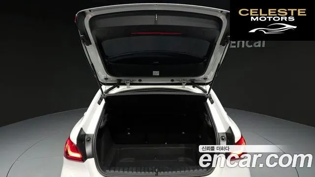 BMW Série 1 (F40) 118d Sport 2020 — photo 26 sur 30