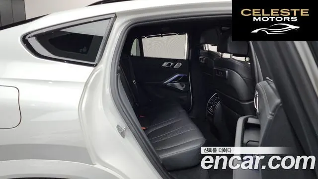 BMW X6 (G06) xDrive40i M Sport Online Exclusive 2021 — photo 17 sur 39