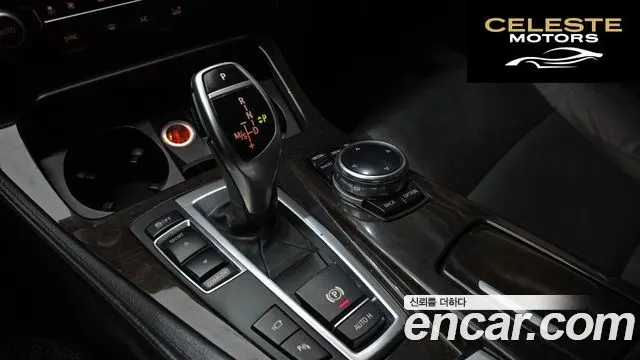 BMW Série 5 (F10) 528i 2014 — photo 9 sur 20