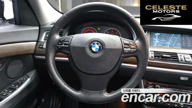 BMW Série 5 GT (F07) GT 30d 2012 — photo 13 sur 20