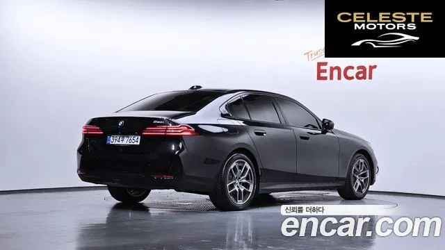 BMW Série 5 (G60) 520i 2025 — photo 2 sur 39