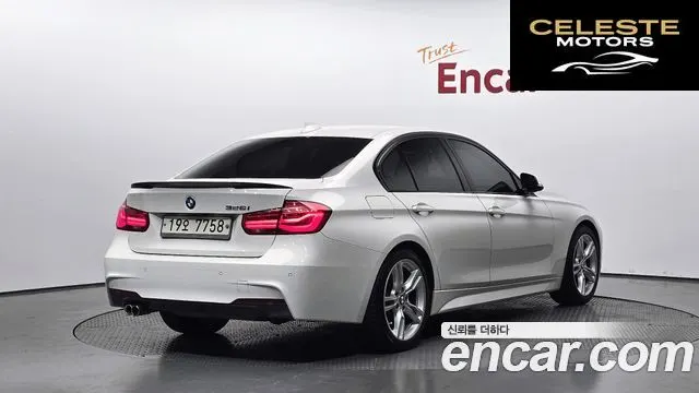 BMW Série 3 (F30) 328i M Sport 2016 — photo 2 sur 31