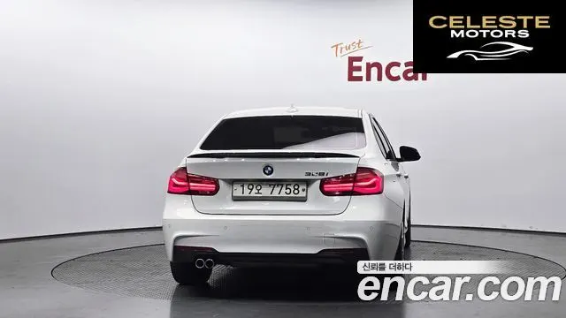 BMW Série 3 (F30) 328i M Sport 2016 — photo 4 sur 31