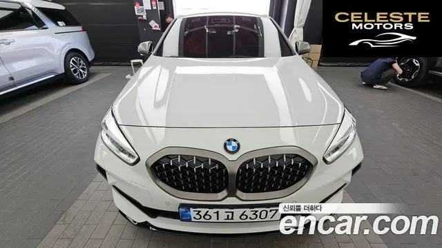 BMW Série 1 (F40) M135i xDrive 2024 — photo 28 sur 42