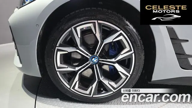 BMW i4 eDrive40 M Sport Pro 2024 — photo 4 sur 39