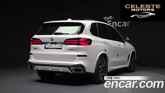BMW X5 (G05) xDrive 40i M Sport 2025 — photo 2 sur 34