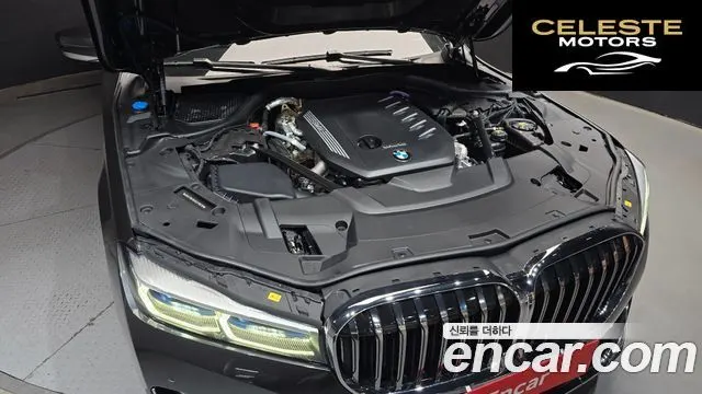 BMW Série 7 (G11) 730d xDrive Design Pure Excellence 2022 — photo 6 sur 20