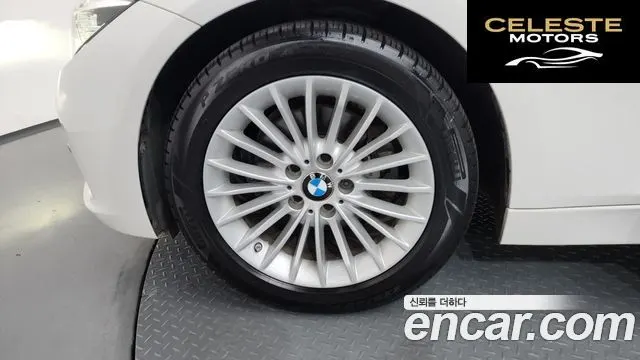 BMW Série 3 (F30) 320i Luxury 2016 — photo 5 sur 26