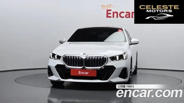 BMW Série 5 (G60) 530i xDrive M Sport 2024 — photo 3 sur 34
