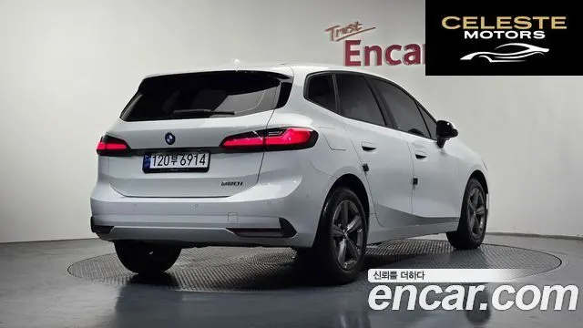 BMW Série 2 Active Tourer (U06) 220i 2024 — photo 2 sur 34