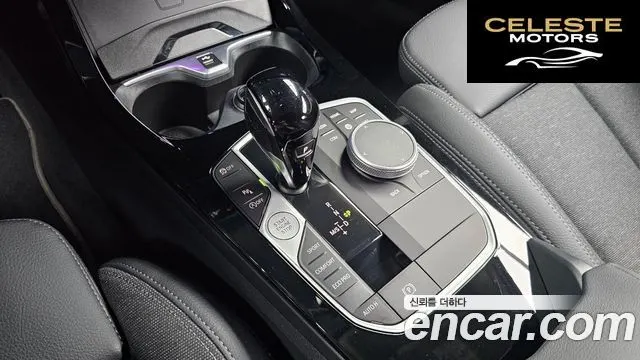 BMW Série 1 (F40) 120i Sport 2023 — photo 12 sur 32