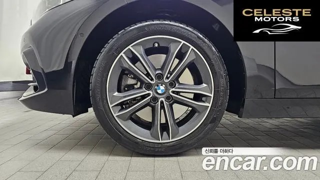 BMW Série 1 (F40) 120i Sport 2023 — photo 5 sur 32