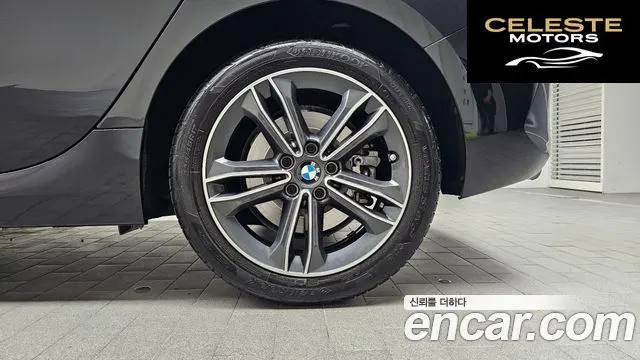 BMW Série 1 (F40) 120i Sport 2023 — photo 7 sur 32