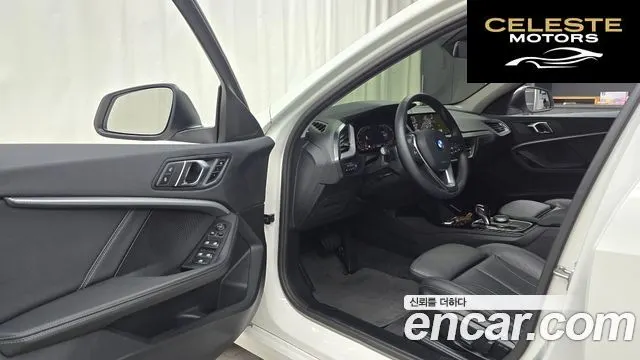 BMW Série 1 (F40) 120i 2022 — photo 13 sur 30