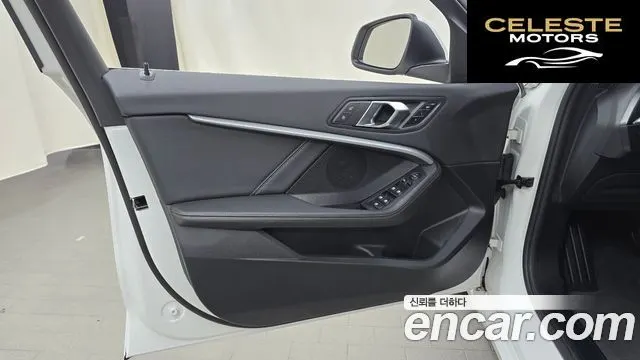 BMW Série 1 (F40) 120i 2022 — photo 14 sur 30