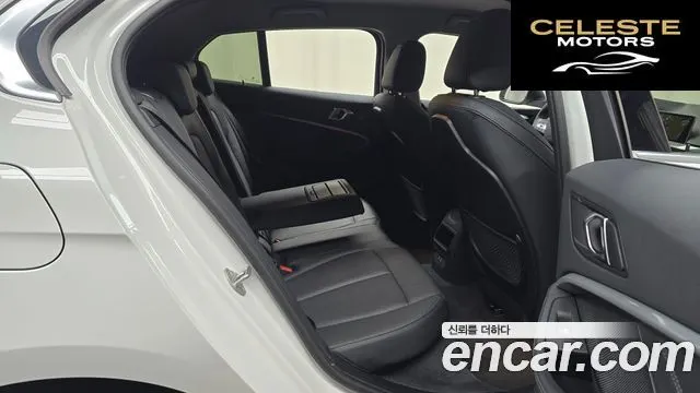 BMW Série 1 (F40) 120i 2022 — photo 17 sur 30
