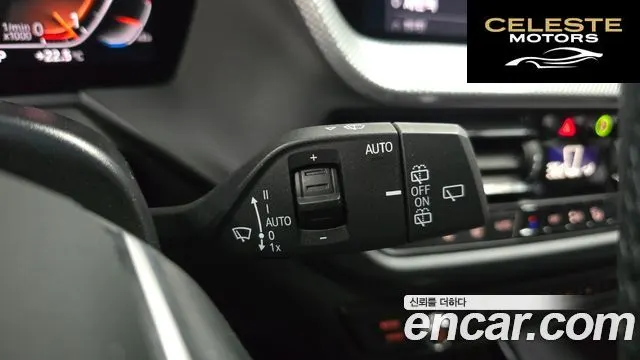 BMW Série 1 (F40) 120i 2022 — photo 27 sur 30