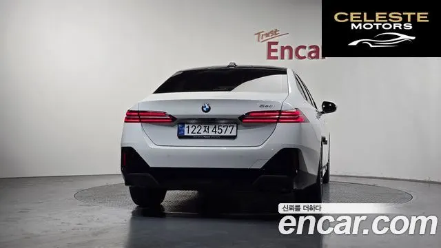 BMW Série 5 (G60) 520i M Sport 2024 — photo 4 sur 34