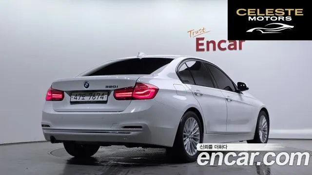 BMW Série 3 (F30) 320i Luxury 2018 — photo 2 sur 32