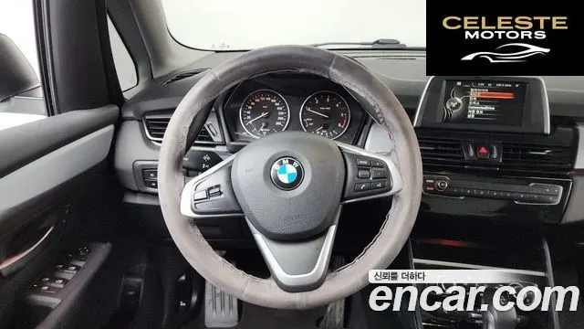 BMW Série 2 Active Tourer (F45) Joy 2016 — photo 13 sur 26