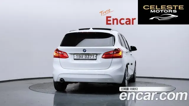 BMW Série 2 Active Tourer (F45) Joy 2016 — photo 4 sur 26