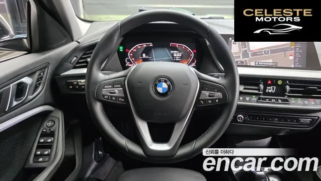 BMW Série 1 (F40) 120i 2021 — photo 18 sur 30