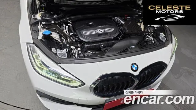 BMW Série 1 (F40) 120i 2021 — photo 6 sur 30