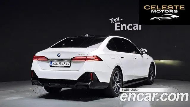 BMW Série 5 (G60) 520i M Sport 2025 — photo 2 sur 37