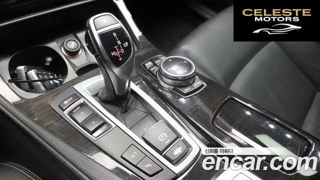 BMW Série 5 (F10) 528i Luxury 2014 — photo 9 sur 20