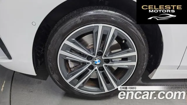 BMW Série 1 (F40) 120i 2021 — photo 5 sur 30