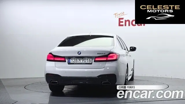 BMW Série 5 (G30) 523d M Sport 2021 — photo 4 sur 41