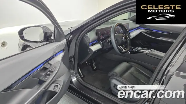 BMW Série 5 (G60) 530i xDrive M Sport 2024 — photo 13 sur 35