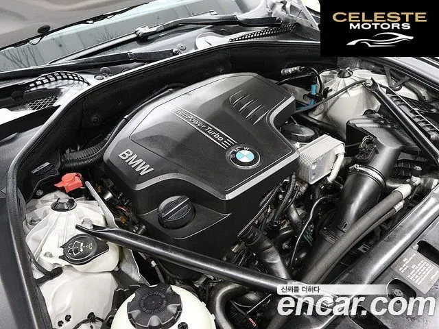BMW Série 5 (F10) 528i 2012 — photo 19 sur 26