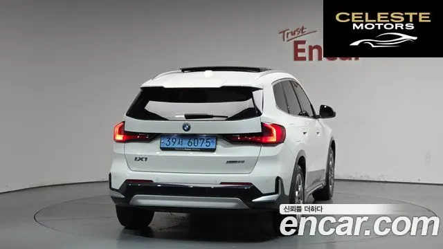 BMW iX1 (U11) xDrive 30 xLine 2024 — photo 4 sur 20