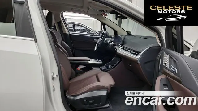 BMW Série 2 Active Tourer (U06) 218d Luxury 2024 — photo 11 sur 20