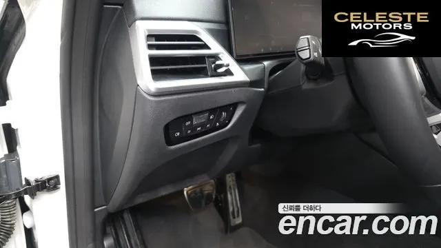 BMW i4 eDrive40 M Sport 2025 — photo 18 sur 35