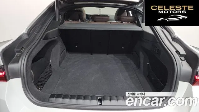 BMW i4 eDrive40 M Sport Pro 2023 — photo 24 sur 35