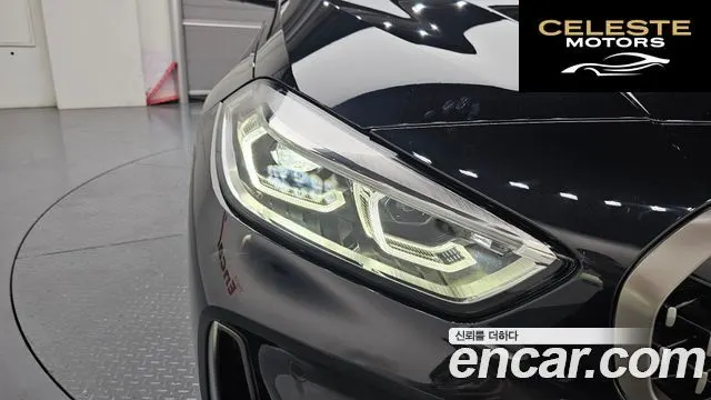BMW Série 1 (F40) M135i xDrive 2023 — photo 8 sur 36