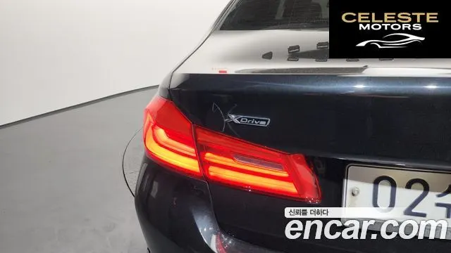 BMW Série 5 (G30) 530i xDrive Luxury Plus 2018 — photo 9 sur 31
