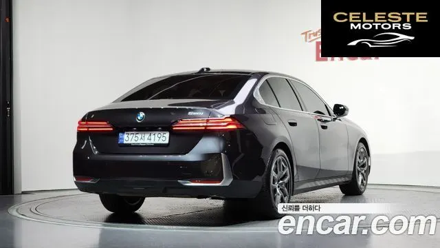 BMW Série 5 (G60) 520i 2024 — photo 2 sur 34
