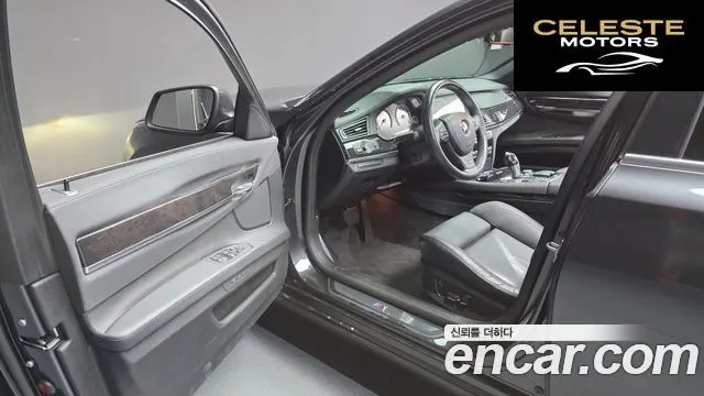 BMW Série 7 (F01) 740i M Sport 2010 — photo 10 sur 20