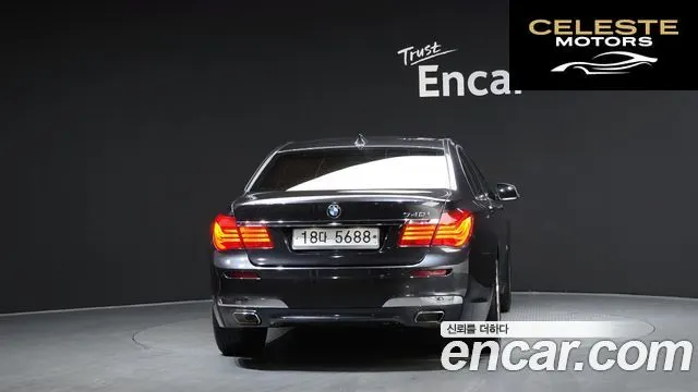 BMW Série 7 (F01) 740i M Sport 2010 — photo 4 sur 20