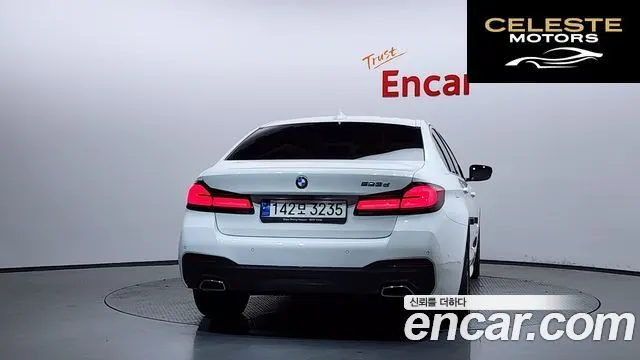 BMW Série 5 (G30) 523d M Sport 2021 — photo 4 sur 33