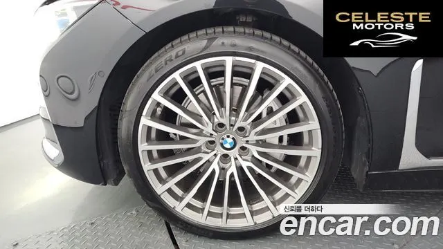 BMW Série 7 (G11) 740Li xDrive Design Pure Excellence 2022 — photo 5 sur 34