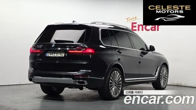 BMW X7 (G07) xDrive 40i Design Pure Excellence 6 places 2022 — photo 2 sur 34