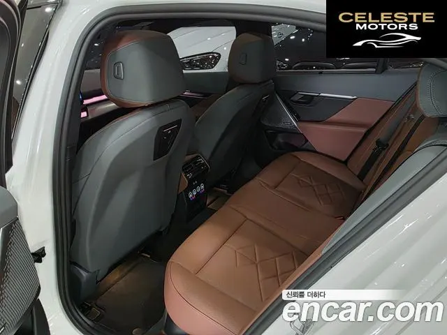 BMW Série 5 (G60) 530i xDrive M Sport 2026 — photo 12 sur 24